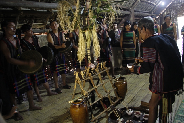 Dak Lak Province signs a coordinating rule on organizing activities at the Village of Culture - Tourism of Ethnic Groups in Viet Nam