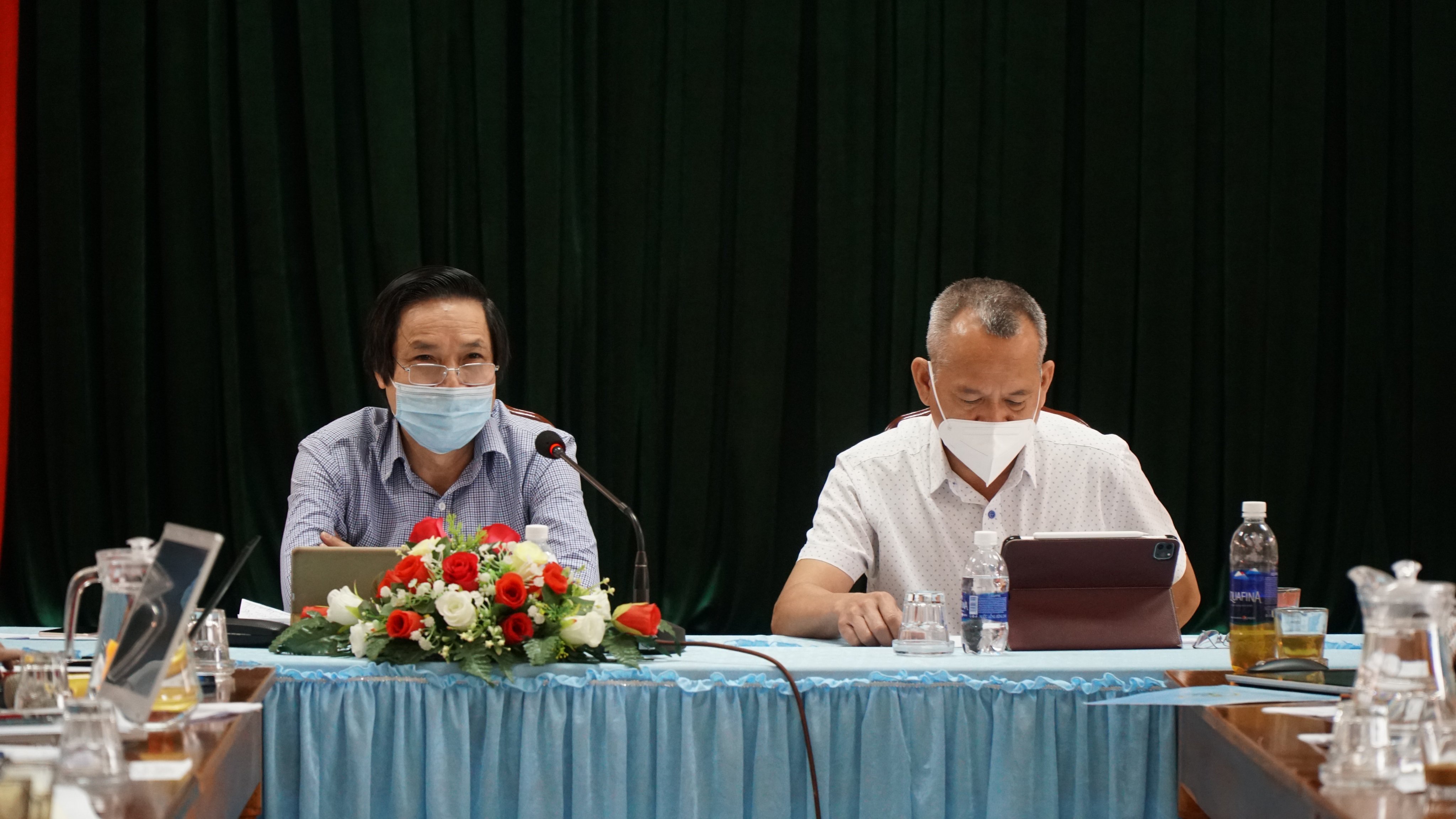 A team of the Ministry of Health worked with the Department of Health of Dak Lak Province