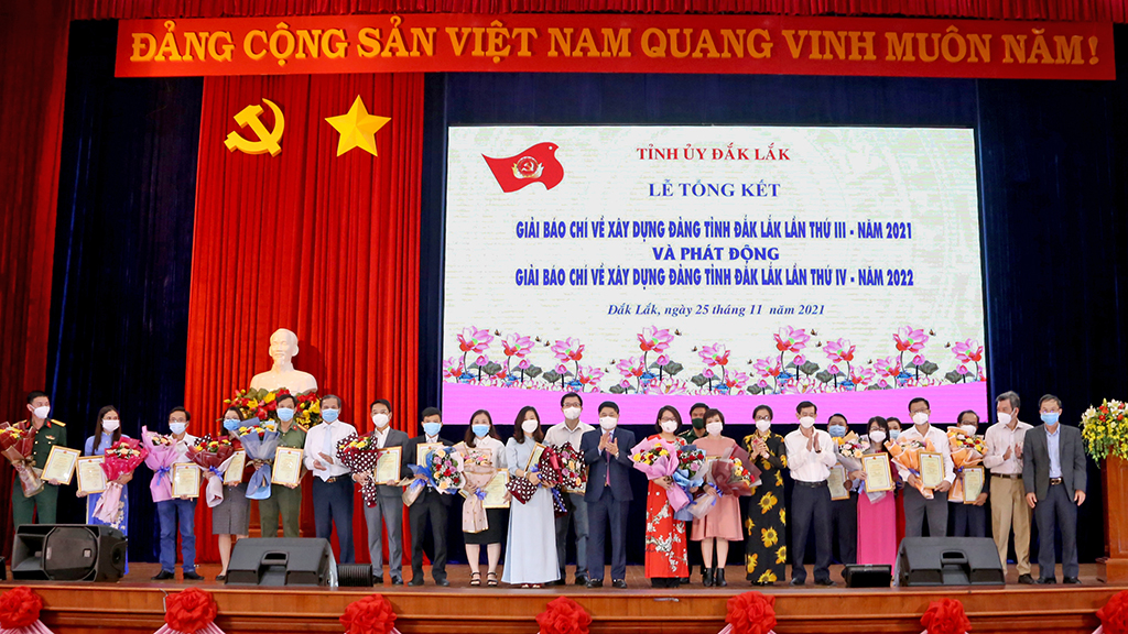Summary of the 3rd Dak Lak Province Press Award on Party-building in 2021