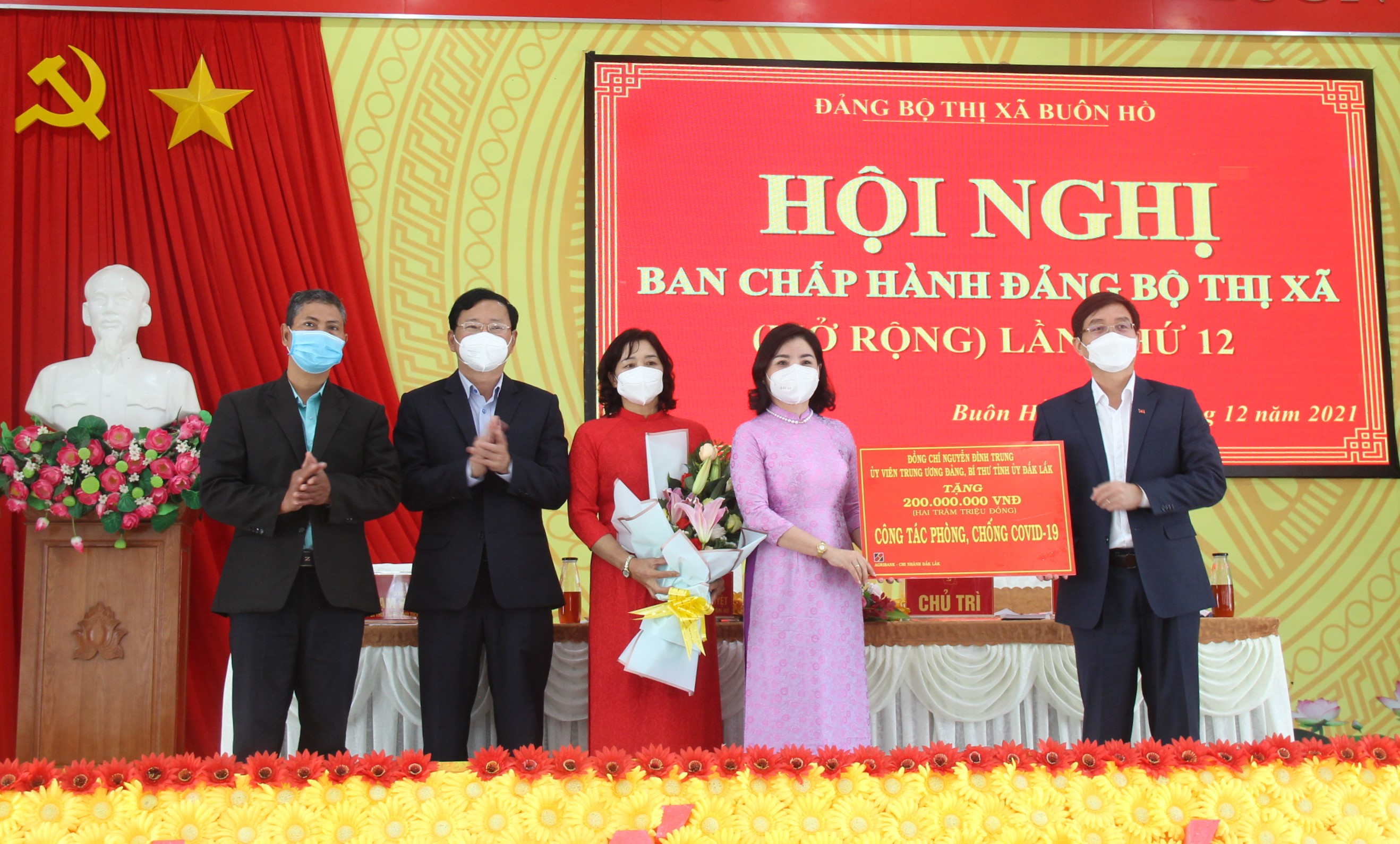Bí thư Tỉnh ủy Nguyễn Đình Trung dự Hội nghị Ban Chấp hành Đảng bộ thị xã Buôn Hồ