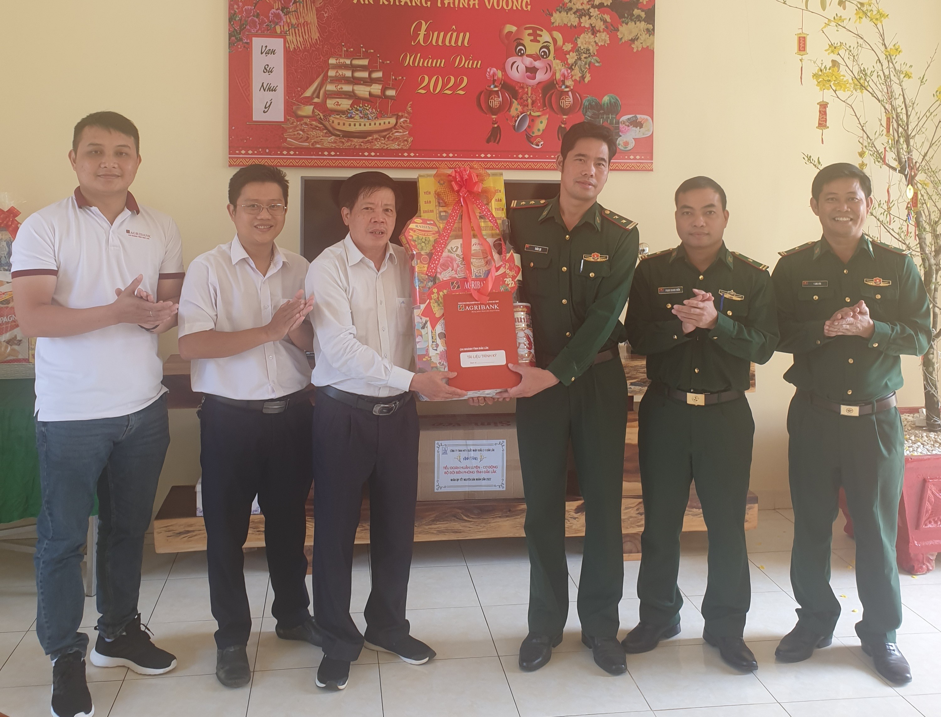 Agribank Đắk Lắk tổ chức thành công Chương trình An sinh xã hội nhân dịp Tết Nhâm Dần 2022