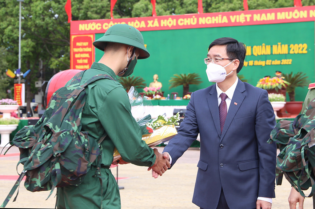 2.977 công dân tỉnh Đắk Lắk lên đường thực hiện nghĩa vụ quân sự và nghĩa vụ công an nhân dân