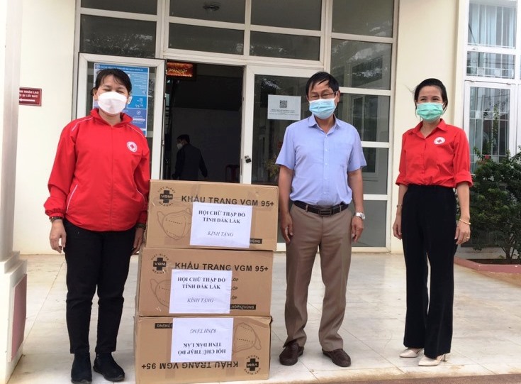 Hỗ trợ vật tư y tế cho cơ sở y tế trên địa bàn thành phố Buôn Ma Thuột