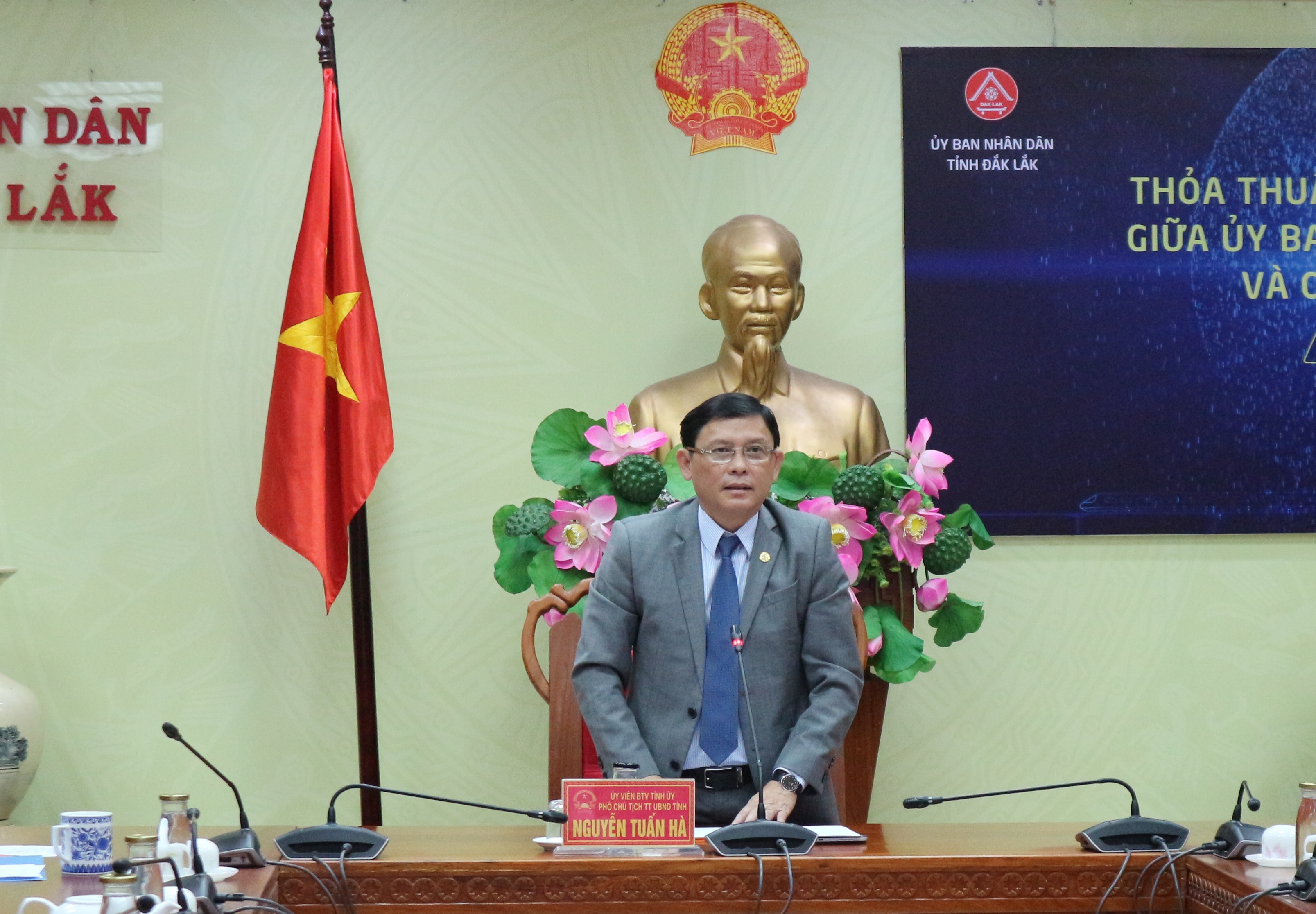 Ký kết Chương trình thỏa thuận hợp tác chuyển đổi số giai đoạn 2022 - 2025 giữa tỉnh Đắk Lắk và Công ty Cổ phần FPT