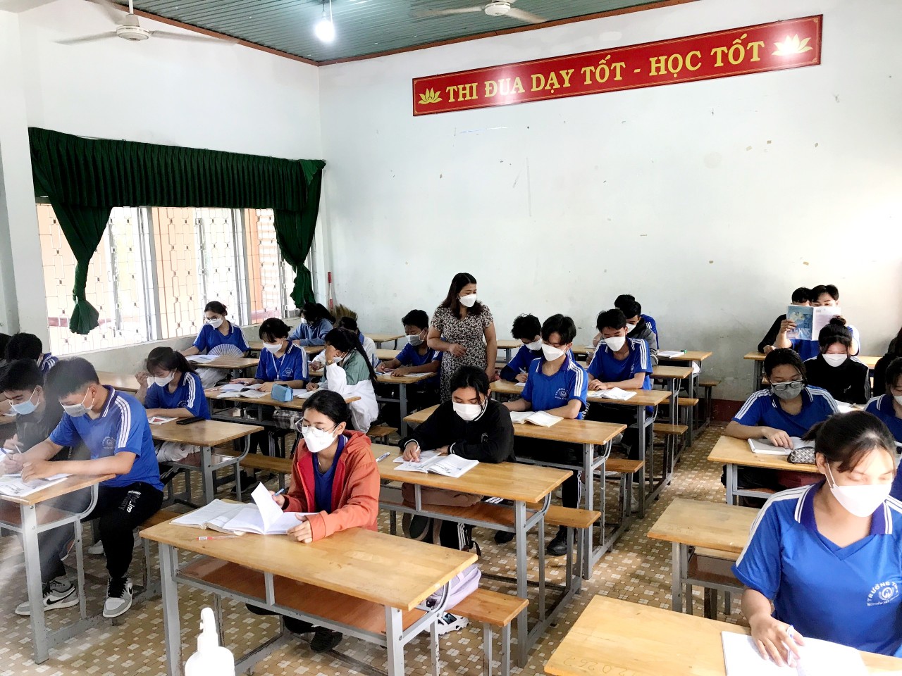 Huyện M’Drắk: Linh hoạt phương án bảo đảm kiến thức cho học sinh cuối cấp