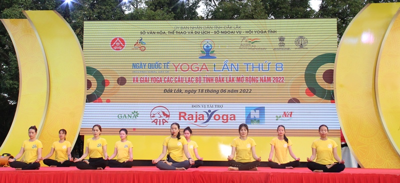 Đắk Lắk tổ chức "Ngày Quốc tế Yoga lần thứ 8" với chủ đề "Yoga vì nhân loại"