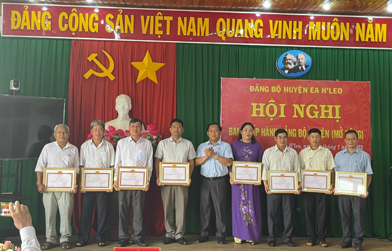 Hội nghị Ban chấp hành Đảng bộ huyện Ea H’leo mở rộng lần thứ 9