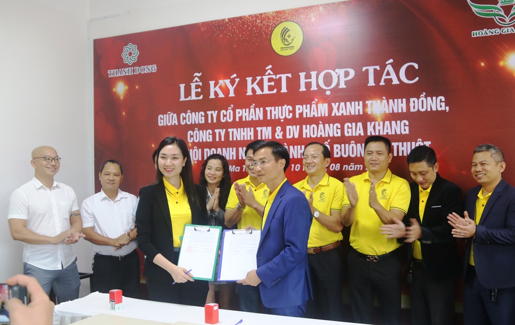 Hội Doanh nhân TP. Buôn Ma Thuột ký kết thỏa thuận hợp tác hỗ trợ doanh nghiệp