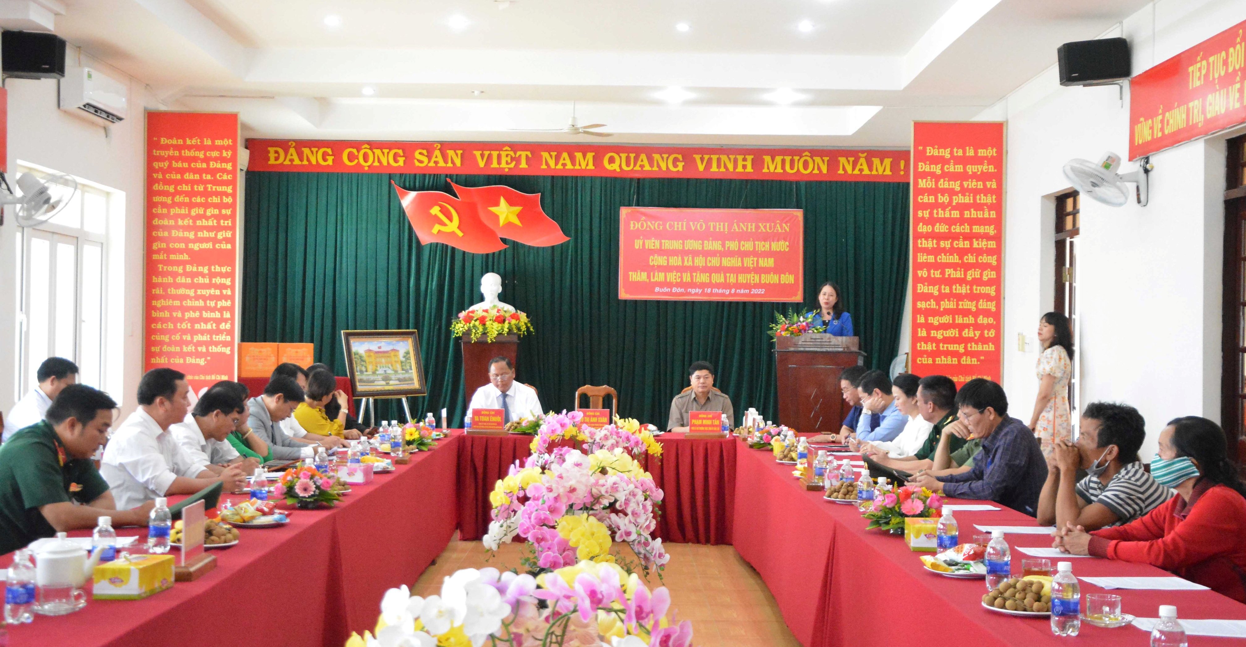 Phó Chủ tịch nước Võ Thị Ánh Xuân thăm và làm việc tại Đắk Lắk