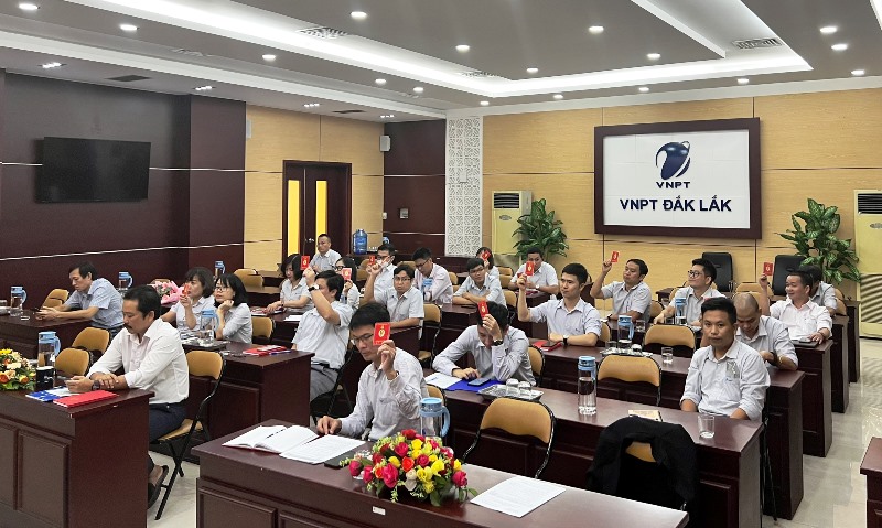 Đảng bộ VNPT Đắk Lắk triển khai thí điểm ứng dụng Sổ tay Đảng viên điện tử