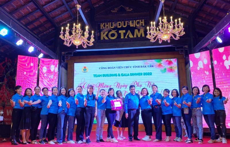 Công đoàn viên chức tỉnh Đắk Lắk gặp mặt kỷ niệm nhân ngày Phụ nữ Việt Nam 20-10