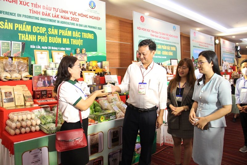 Thành phố Buôn Ma Thuột ban hành kế hoạch hỗ trợ đưa hộ sản xuất nông nghiệp lên sàn thương mại điện tử năm 2022