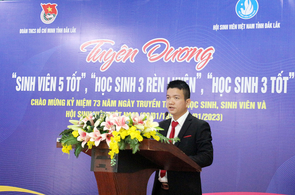 Tuyên dương “Sinh viên 5 tốt”, “Học sinh 3 rèn luyện”, “Học sinh 3 tốt” cấp tỉnh năm học 2021 – 2022