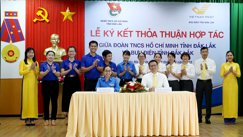 Tỉnh đoàn Đắk Lắk và Bưu điện tỉnh ký kết Chương trình hợp tác giai đoạn 2023 – 2026