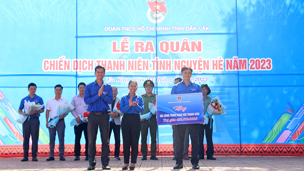 Ra quân Chiến dịch Thanh niên tình nguyện hè tỉnh Đắk Lắk năm 2023