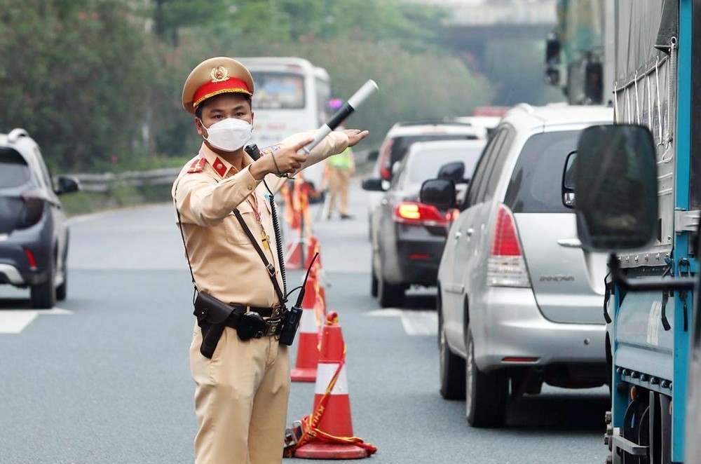 Chỉ thị tăng cường công tác bảo đảm trật tự, an toàn giao thông trên địa bàn tỉnh Đắk Lắk trong tình hình mới