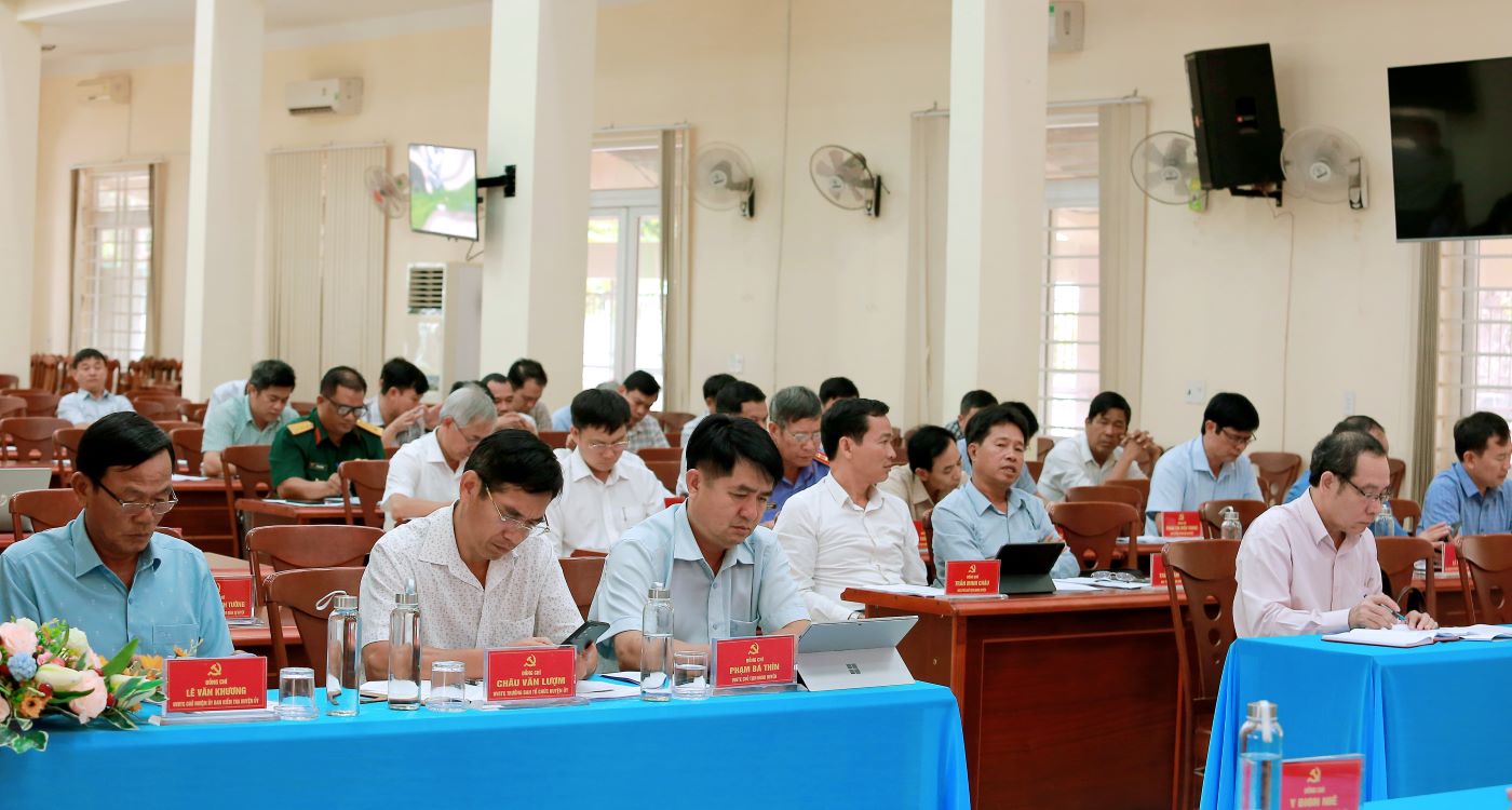 Hội nghị Ban Chấp hành Đảng bộ huyện Krông Năng lần thứ 14 (mở rộng)
