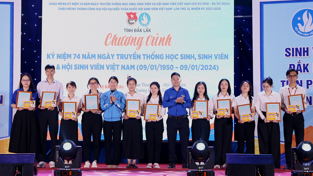 Lễ Kỷ niệm 74 năm ngày truyền thống học sinh, sinh viên và Hội Sinh viên Việt Nam