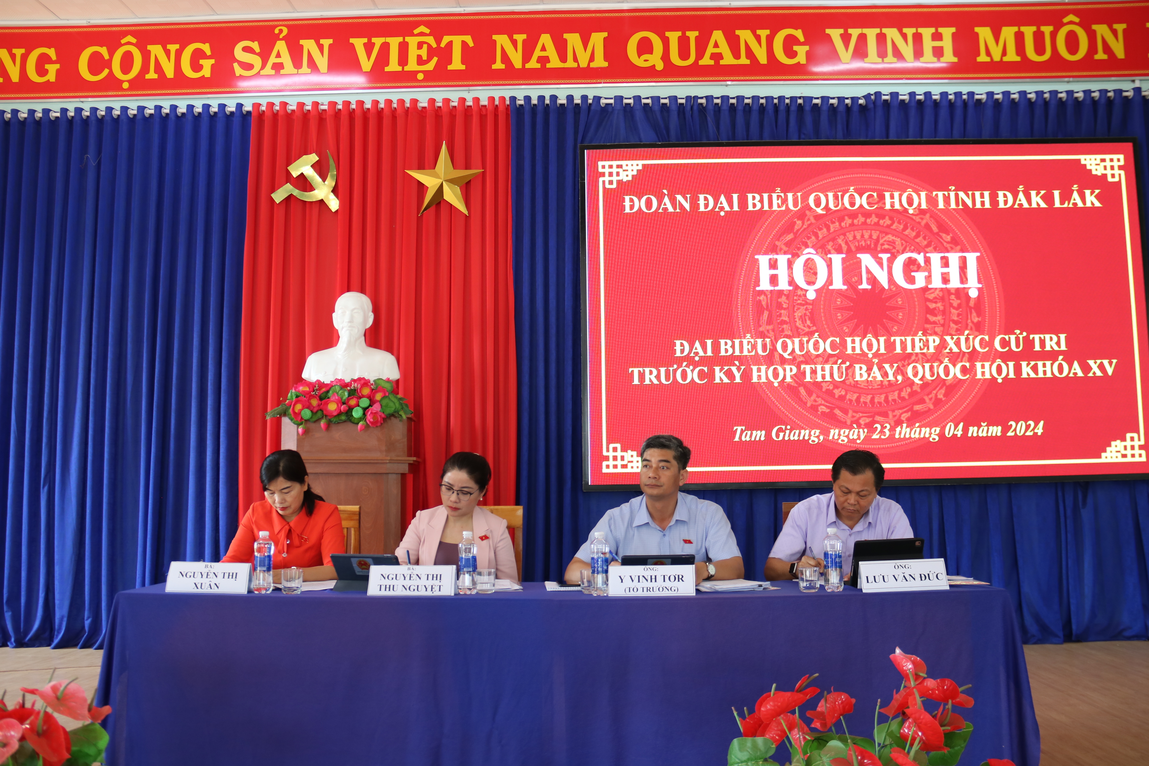 Đoàn Đại biểu Quốc hội tỉnh tiếp xúc cử tri huyện Krông Năng