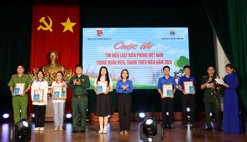 Sôi nổi Cuộc thi Tìm hiểu Luật Biên phòng Việt Nam