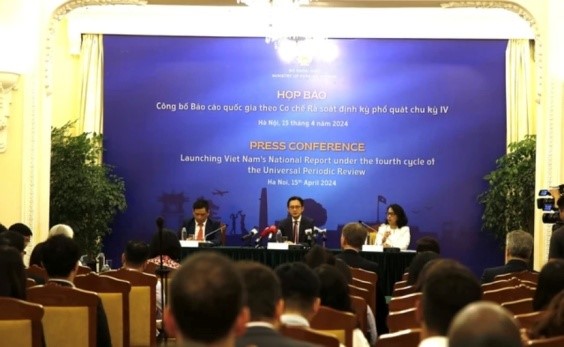 Hội nghị cung cấp thông tin cho báo chí về công tác nhân quyền và thông tin đối ngoại trên địa bàn tỉnh Đắk Lắk