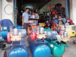 Gia hạn thời gian thực hiện dự án Cửa hàng kinh doanh vật liệu xây dựng, mua bán máy móc nông nghiệp và phụ tùng ô tô