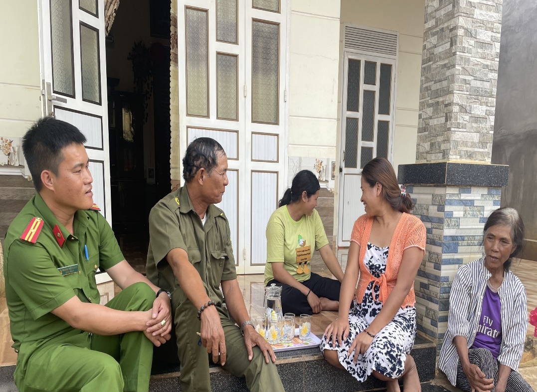 Y Wiên Hlong - Công an viên cần mẫn với buôn làng