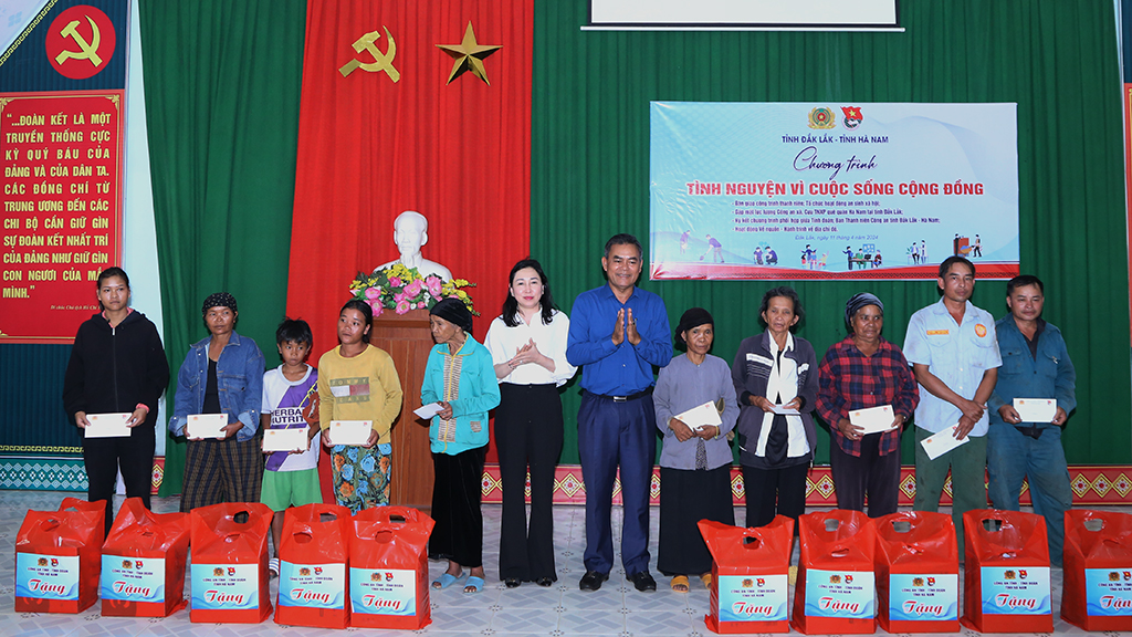 Chương trình tình nguyện vì cuộc sống cộng đồng tại xã Cư Pui, huyện Krông Bông