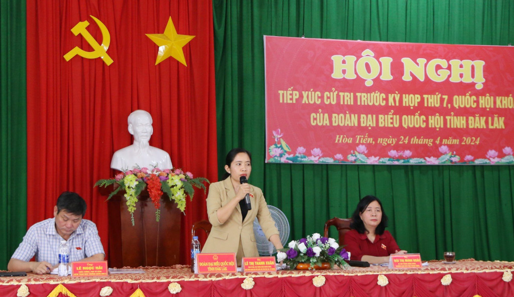 Gần 200 cử tri huyện Krông Pắc tham gia tiếp xúc cử tri trước Kỳ họp thứ 7, Quốc hội khóa XV