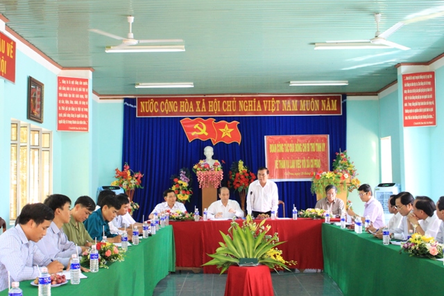 Delegation of Provincial Standing Party Committee pays a working visit to Cu Prao commune – M’Drak district