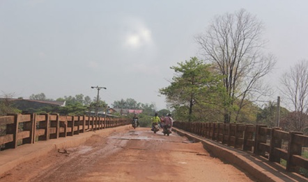Kinh phí sửa chữa, khắc phục đảm bảo giao thông cầu Trắng (Km14+500) thuộc tuyến đường huyện từ trung tâm thị trấn Ea Súp đi xã Ia Jlơi.