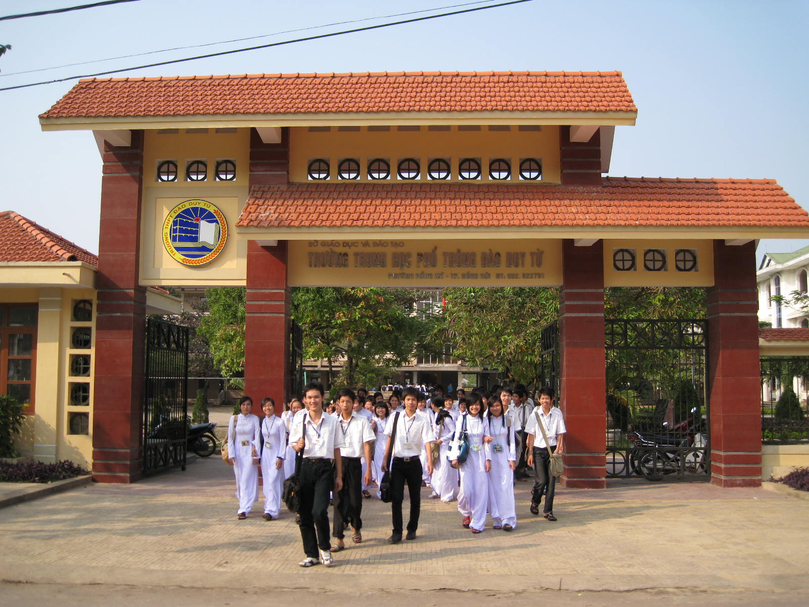 Phê duyệt Báo cáo nghiên cứu khả thi xây dựng công trình Trường THPT Nguyễn Chí Thanh, xã Krông Nô, huyện Lắk