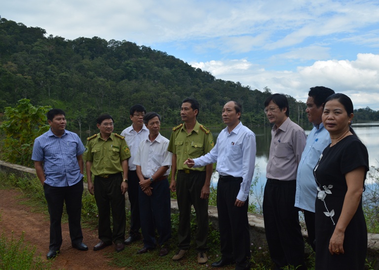 Yok Don National Park receives Delegation of Provincial Standing Party Committee