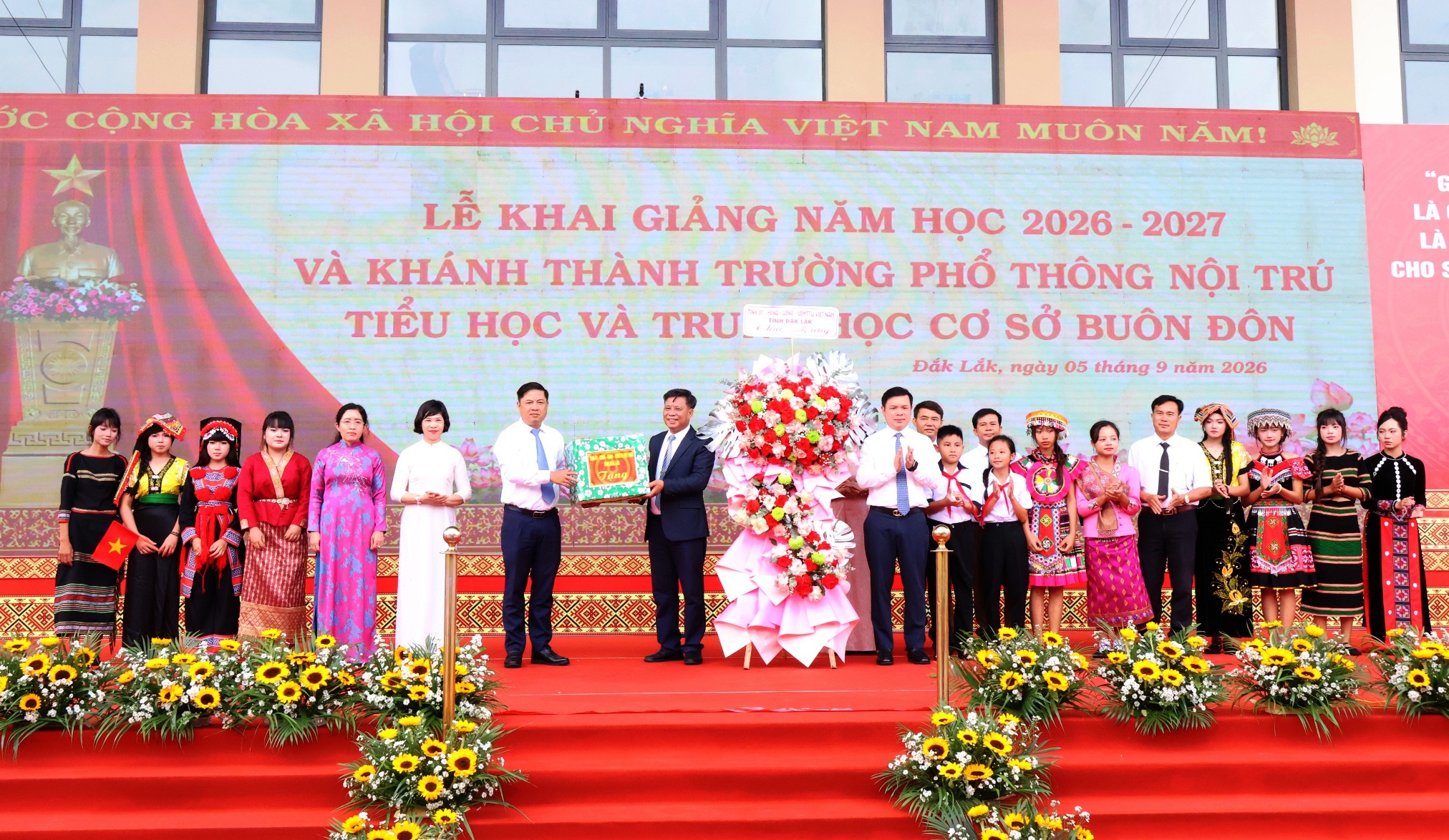 Khai giảng năm học 2026 - 2027 và khánh thành Trường Phổ thông nội trú Tiểu học và Trung học cơ sở Buôn Đôn