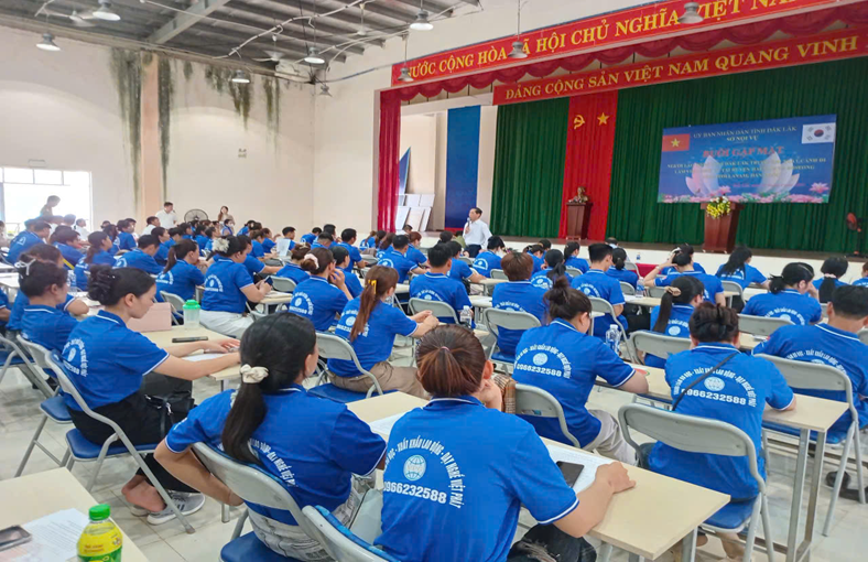 Đắk Lắk tăng cường giáo dục chính trị, tư tưởng và pháp luật, xây dựng đội ngũ công nhân hiện đại bước vào kỷ nguyên mới