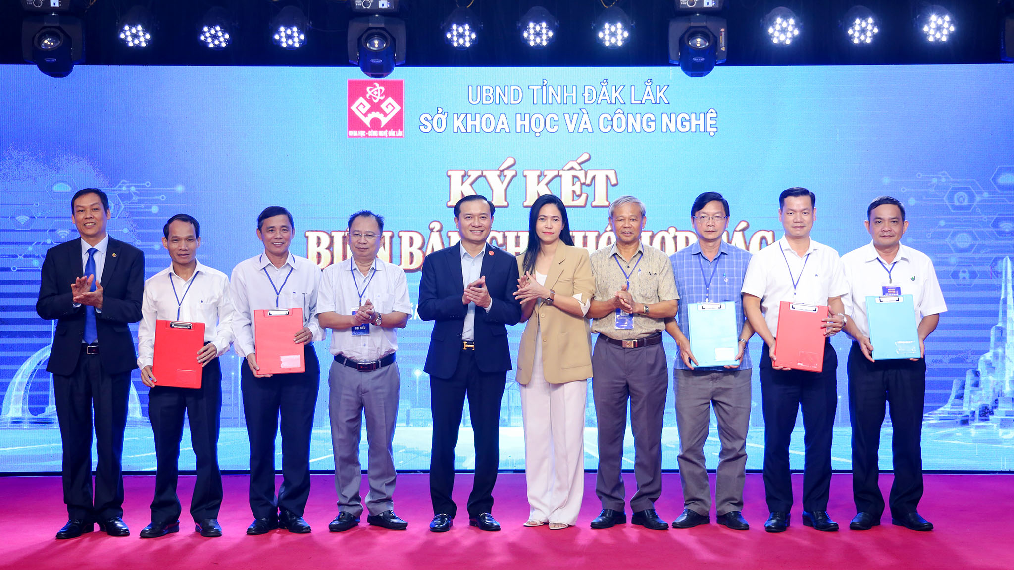 Hội thảo khoa học "Phát triển hệ sinh thái đổi mới sáng tạo tỉnh Đắk Lắk giai đoạn 2026–2030, tầm nhìn đến năm 2045"