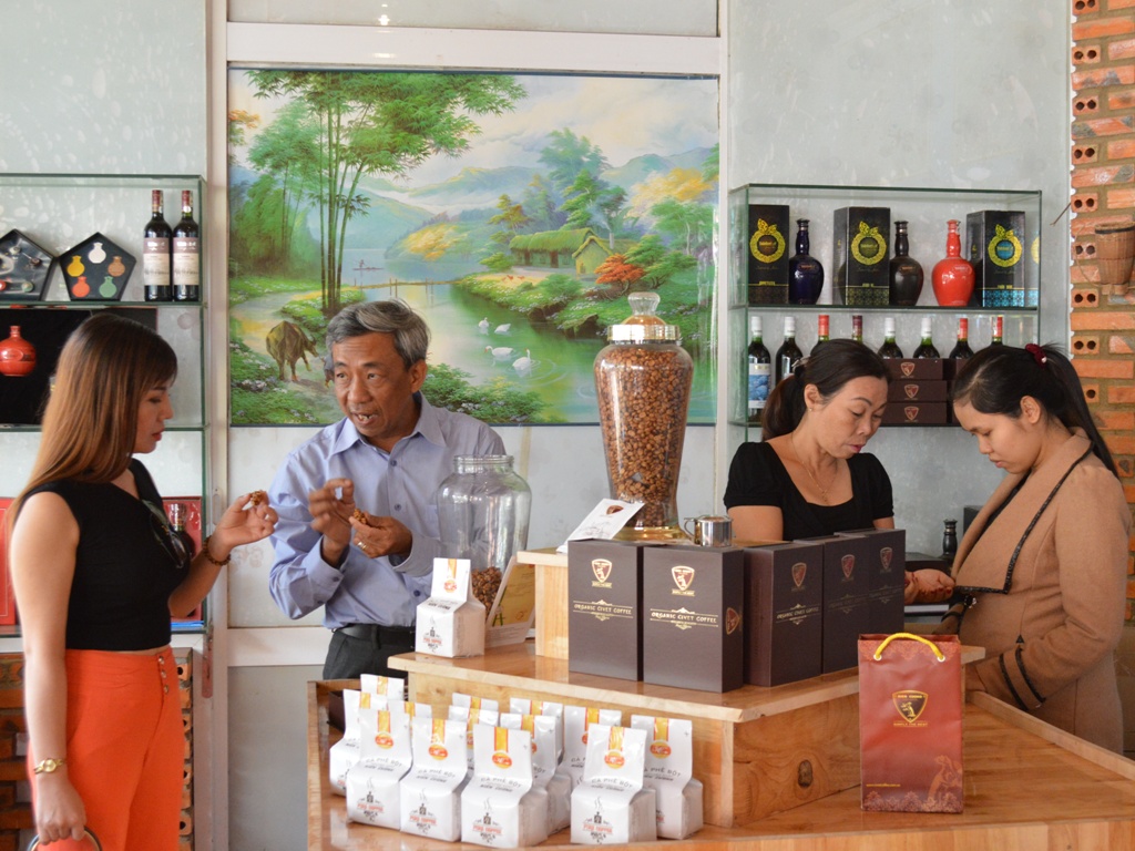 Civet Coffee – Delicious and Impressive Drink of 6th Buon Ma Thuot Coffee Festival