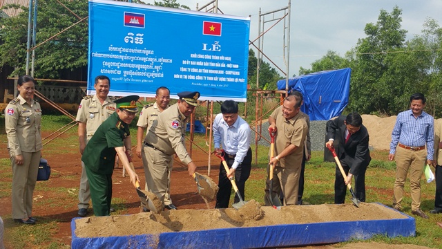 Đắk Lắk  hỗ trợ xây dựng nhà ở cho Ty Công an tỉnh Mul Đul Ki Ri (Căm Pu Chia)