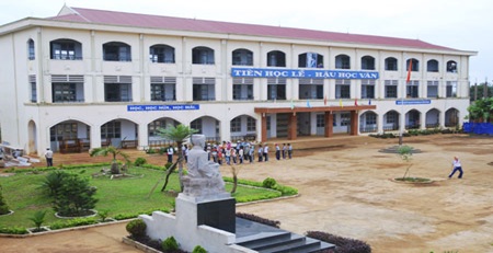Phê duyệt chủ trương đầu tư dự án: Kiên cố hóa trường lớp học Mầm non và Tiểu học giai đoạn 2017-2020 trên địa bàn huyện Buôn Đôn.