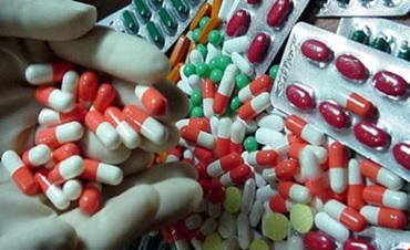 Phê duyệt kế hoạch lựa chọn nhà thầu mua thuốc điều trị các bệnh về mắt cho Bệnh viện Đa khoa huyện Krông Năng