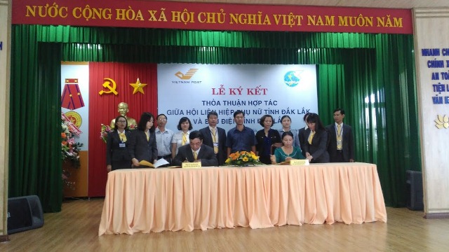 Hội LHPN tỉnh Đắk lắk ký kết thỏa thuận hợp tác với Bưu điện tỉnh