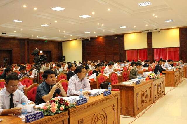 Opening 4th session of 9th Provincial People’s Council
