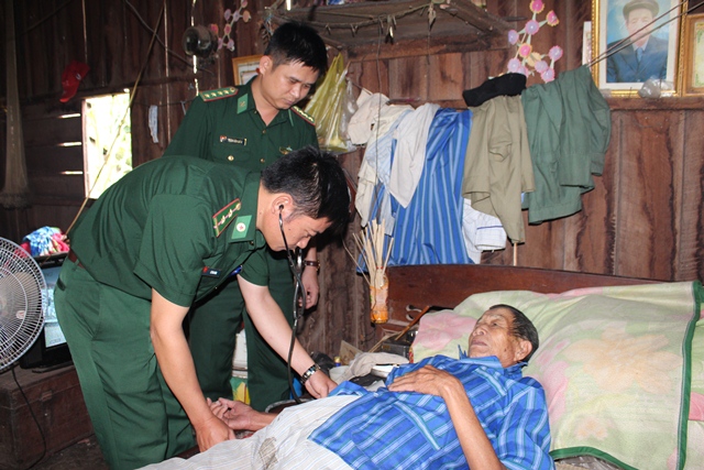 Bộ đội Biên phòng tỉnh Đắk Lắk tổ chức nhiều hoạt động “Đền ơn đáp nghĩa”