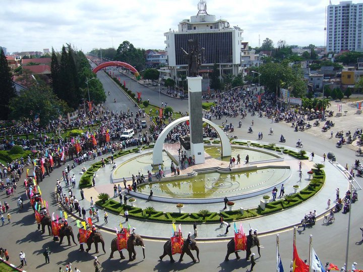 Phối hợp tuyên truyền về tỉnh Đắk Lắk trên Báo Công Thương