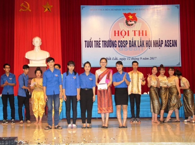 Đoàn trường Cao đẳng Sư phạm Đắk Lắk sôi nổi tổ chức Hội thi “Tuổi trẻ trường CĐSP Đắk Lắk hội nhập ASEAN” năm 2017