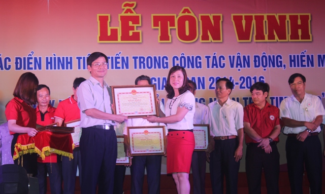 Tổ chức Hội nghị Tôn vinh người hiến máu tiêu biểu lần thứ III