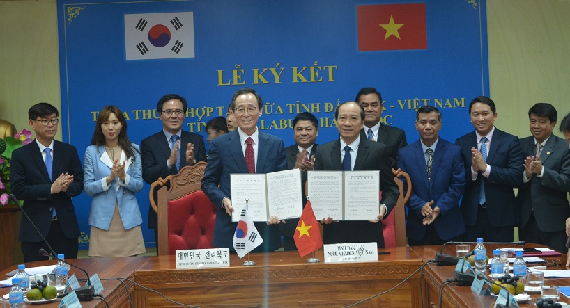Đắk Lắk và Jeollabuk –do, Hàn Quốc ký kết thỏa thuận hợp tác.