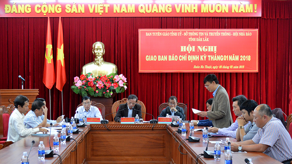 Giao ban báo chí định kỳ tháng 01/2018