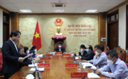 The 15th National Assembly conducting discussions and comments at the group on important issues