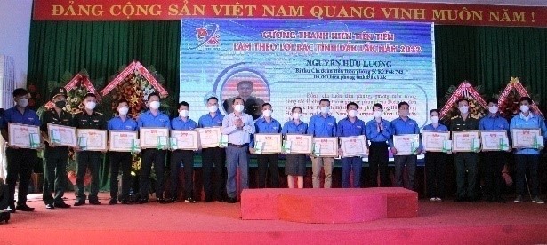 Advanced youth of Dak Lak Province who follow Uncle Ho’s sayings in 2022 are commended